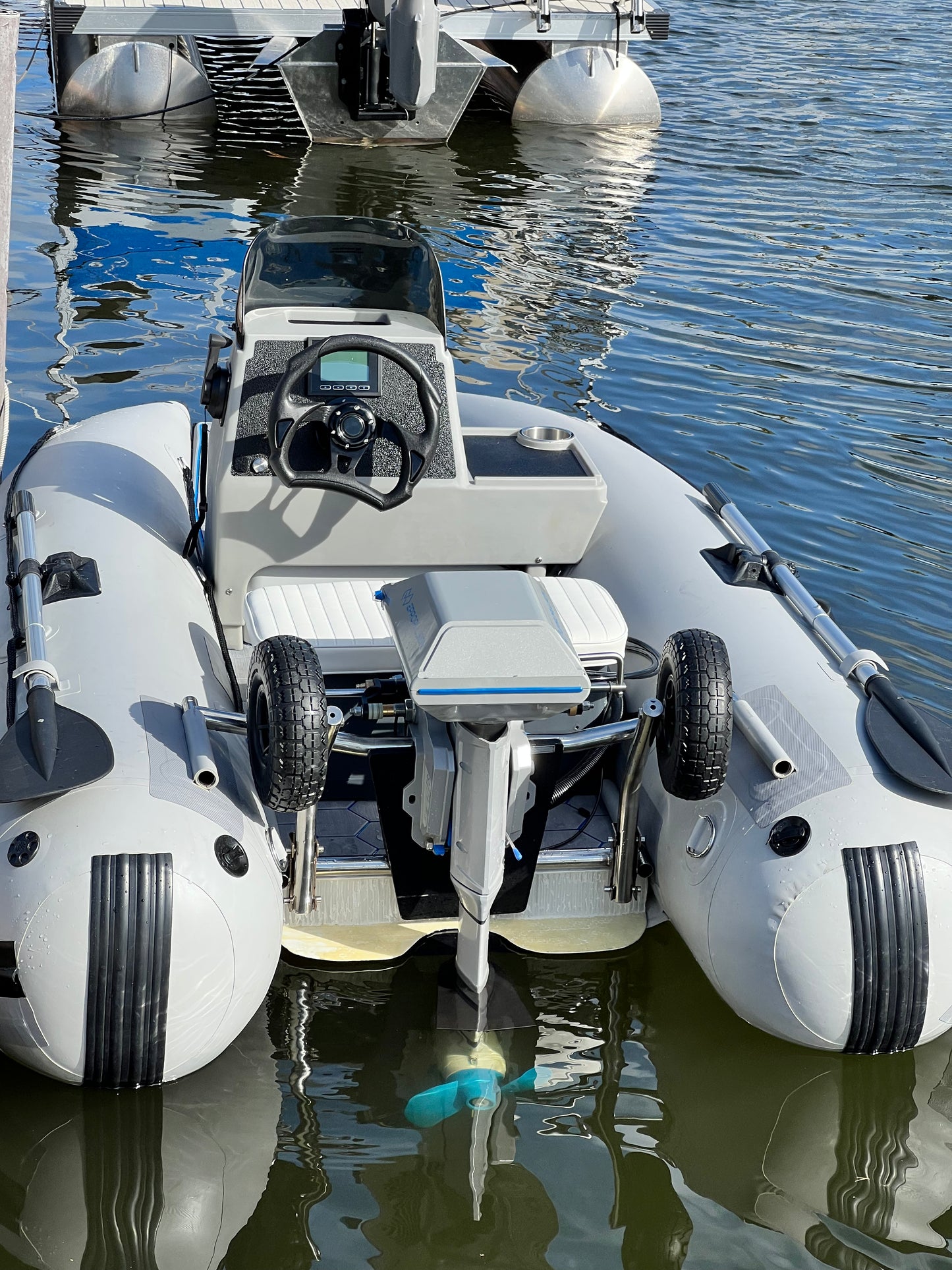 Takacat 300LX E.C.A.R.T Hybrid Dinghy/Tender Package w/ Epropulsion Navy 3 Evo (6hp) and (1) E60 Battery